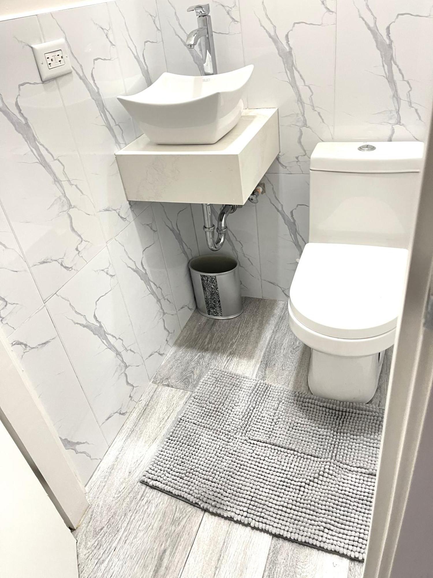 Liguanea -One Bedroom Oasis Near Us Embassy Kingston Buitenkant foto